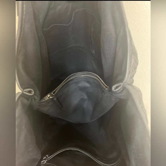 GIVENCHY Sacca Black Leather Bag - Picture 9 of 10